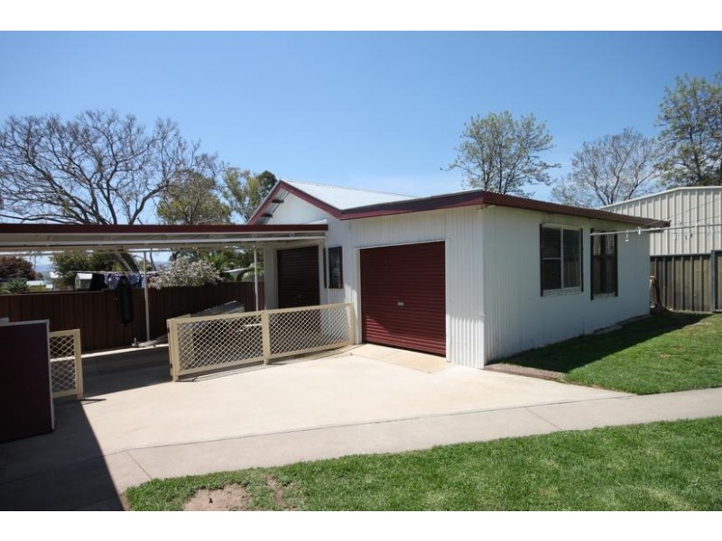 57 Arinya Street, Tamworth NSW 2340