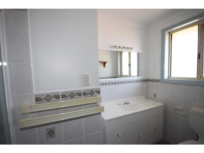 16 Wahroonga Drvie, Tamworth NSW 2340