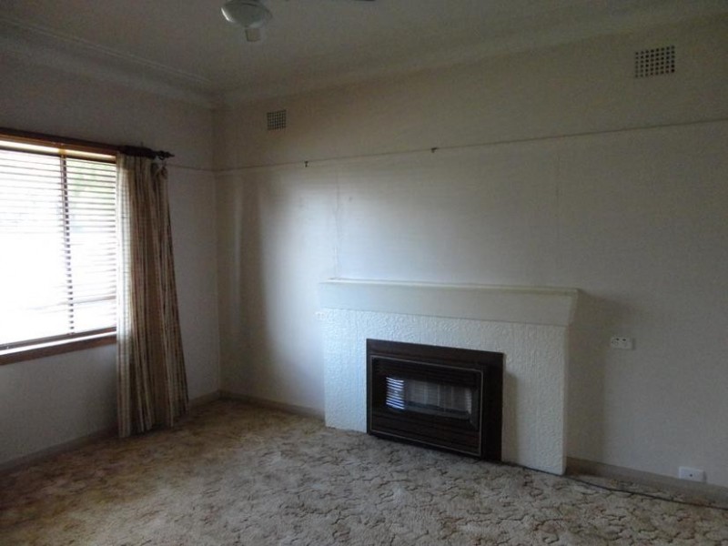 1 Griffin Ave, Tamworth NSW 2340