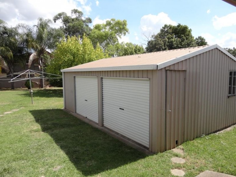 1 Griffin Ave, Tamworth NSW 2340