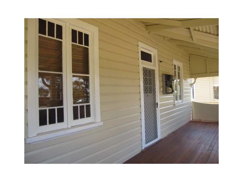 36 Gipps Street, Tamworth NSW 2340