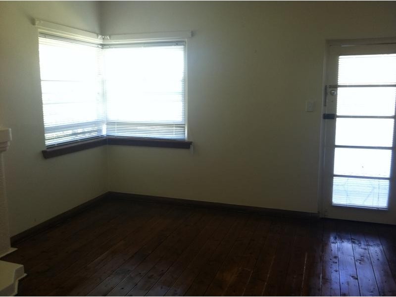 2/30 Upper Street, Tamworth NSW 2340