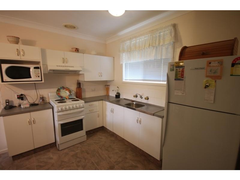 1/13 Illoura Street, Tamworth NSW 2340
