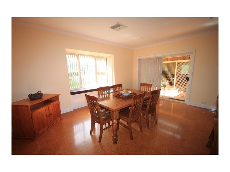 12 Cobb & Co Circuit, Tamworth NSW 2340