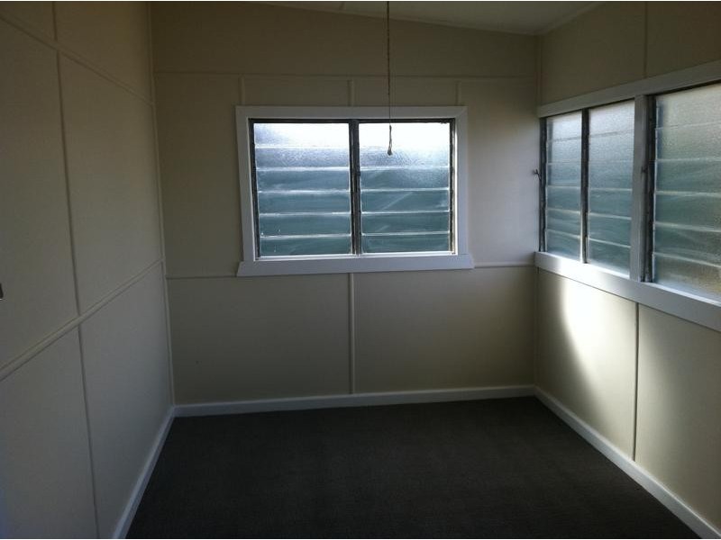 62 Showground Rd, Tamworth NSW 2340