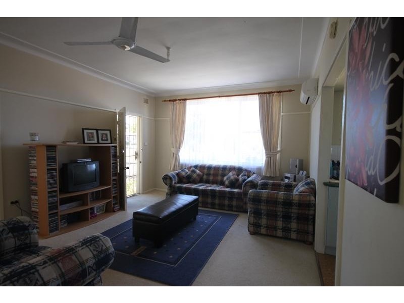 1 Swan Street, Tamworth NSW 2340