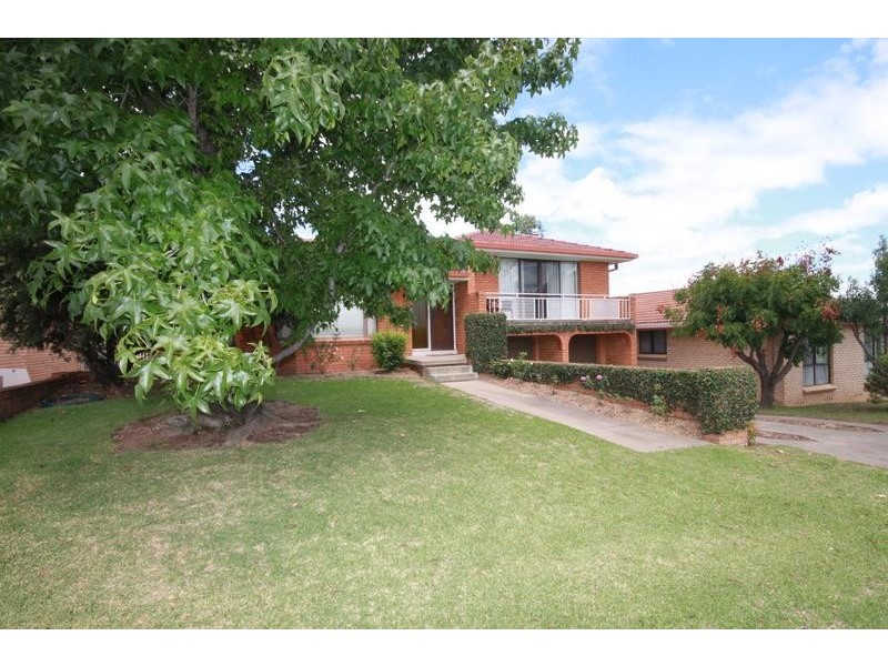 20 Kinarra Street, Tamworth NSW 2340