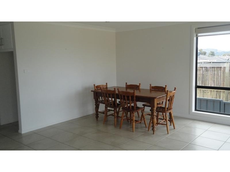 26 Leonora Crs, Kootingal NSW 2352