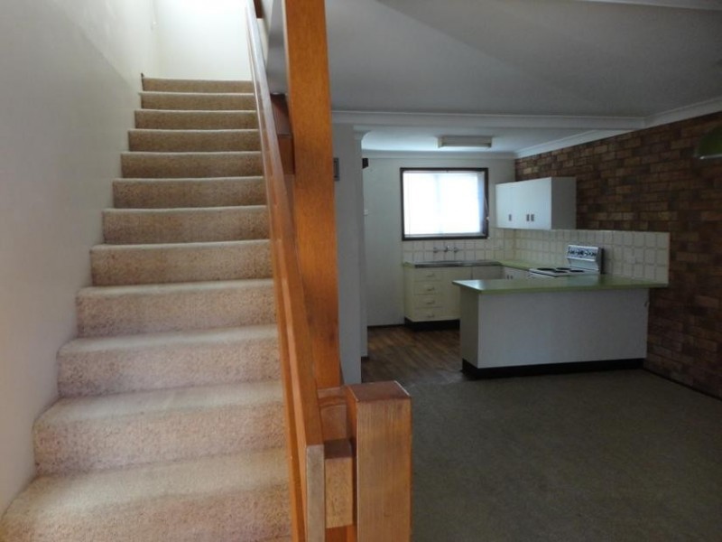 4/30 Upper st, Tamworth NSW 2340