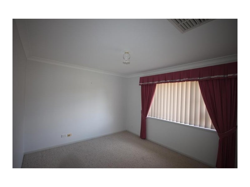 1 Gunn Place, Tamworth NSW 2340