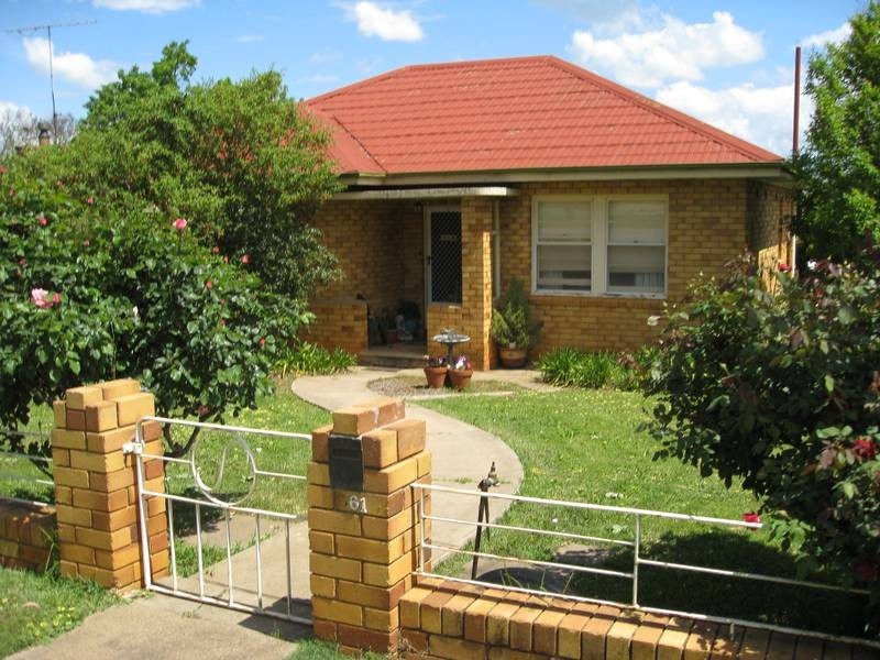 61 Raglan STREET, Tamworth NSW 2340