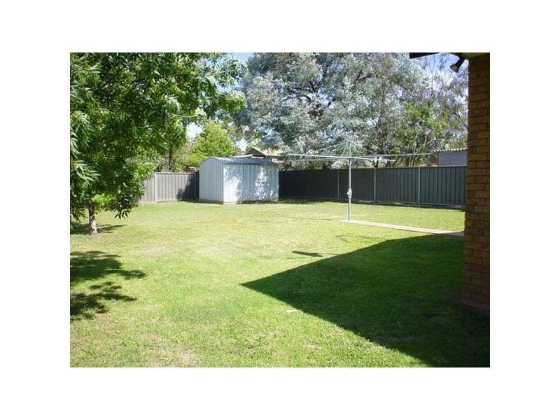 1 Osprey WAY, Tamworth NSW 2340