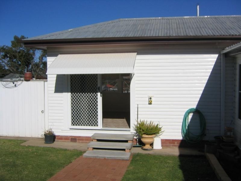 168 Belmore STREET, Tamworth NSW 2340
