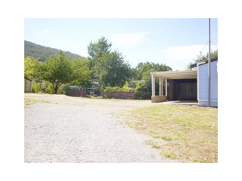 276 Armidale ROAD, Tamworth NSW 2340