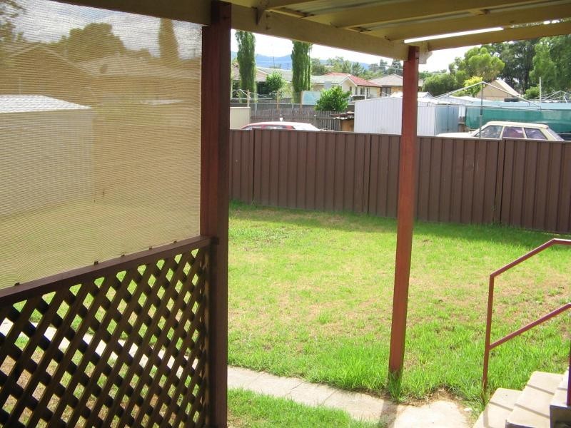 17 Green St, Tamworth NSW 2340