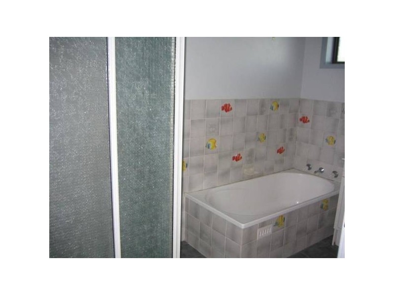 6 Willow Park Avenue, Kootingal NSW 2352