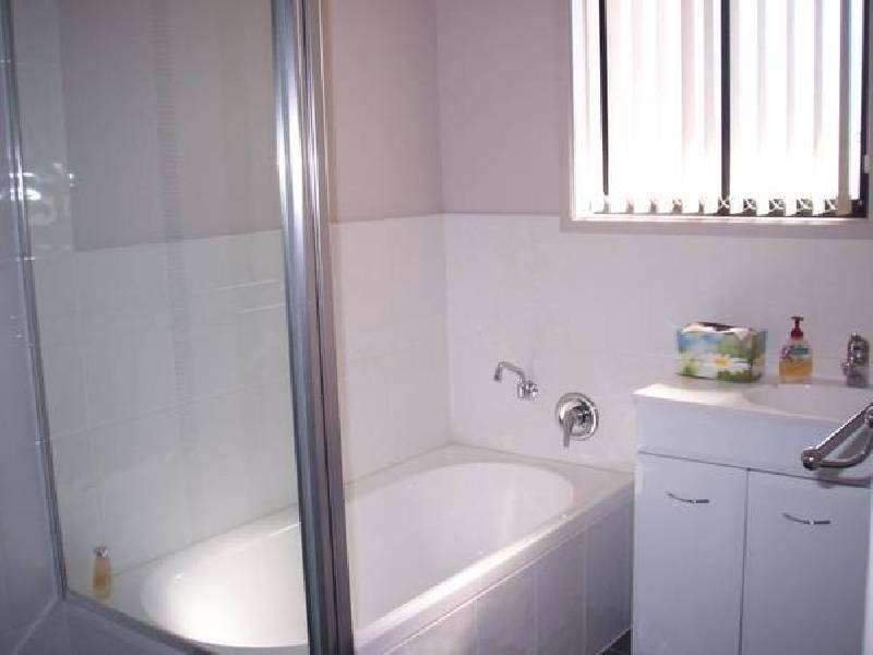 29 Warburton DRIVE, Tamworth NSW 2340