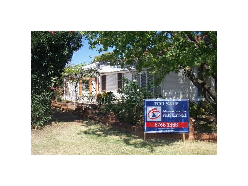 42 STEWART AVE, Tamworth NSW 2340