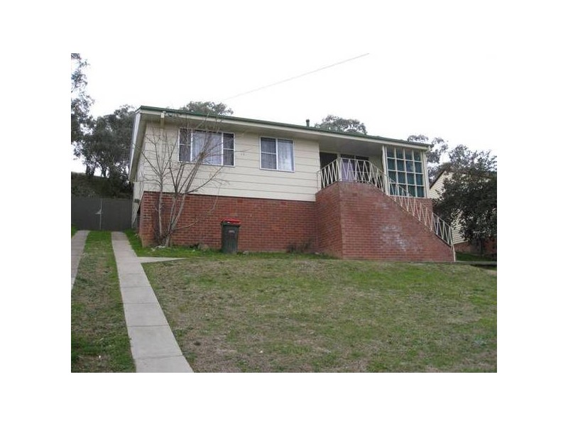 32 MOUNTVIEW CRESCENT, Tamworth NSW 2340