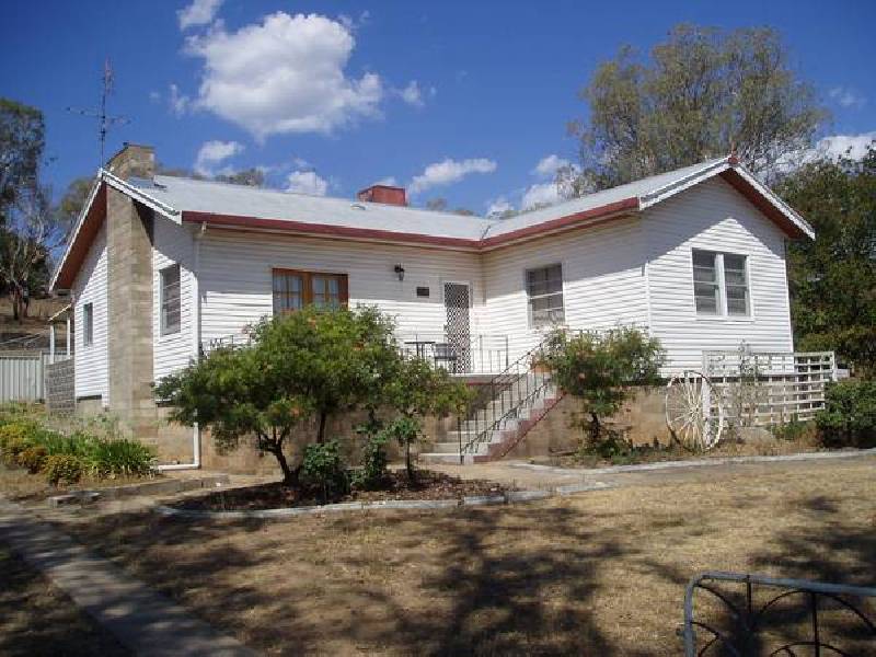 308 ARMIDALE ROAD, Tamworth NSW 2340