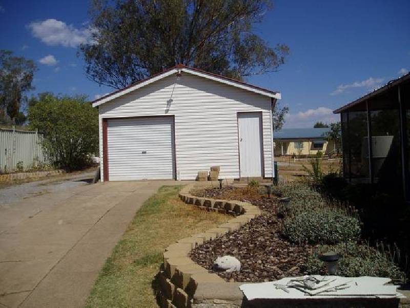 308 ARMIDALE ROAD, Tamworth NSW 2340
