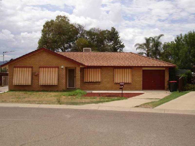 15 BAXTER PLACE, Tamworth NSW 2340
