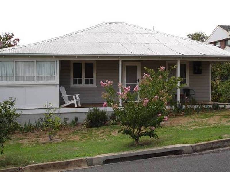 6 Chelmsford Street, Tamworth NSW 2340