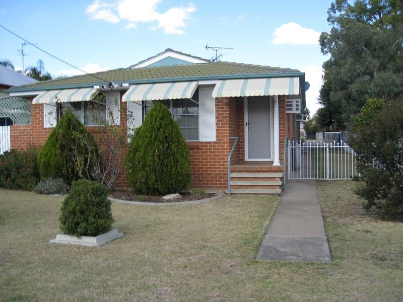 2/7 Gidley Street, Tamworth NSW 2340