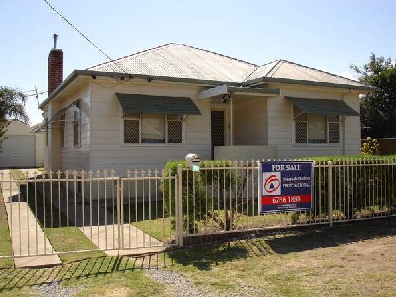 33a WILLIAM STREET, Tamworth NSW 2340