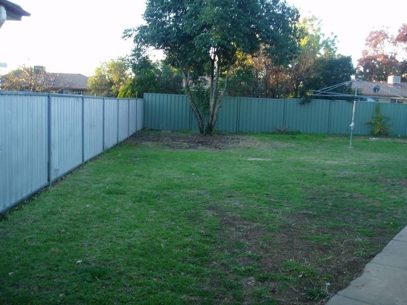 39 Cossa Street, West Tamworth NSW 2340