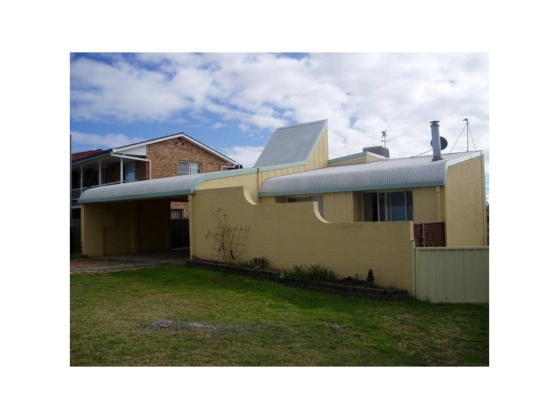 17 CALOOLA STREET, Tamworth NSW 2340