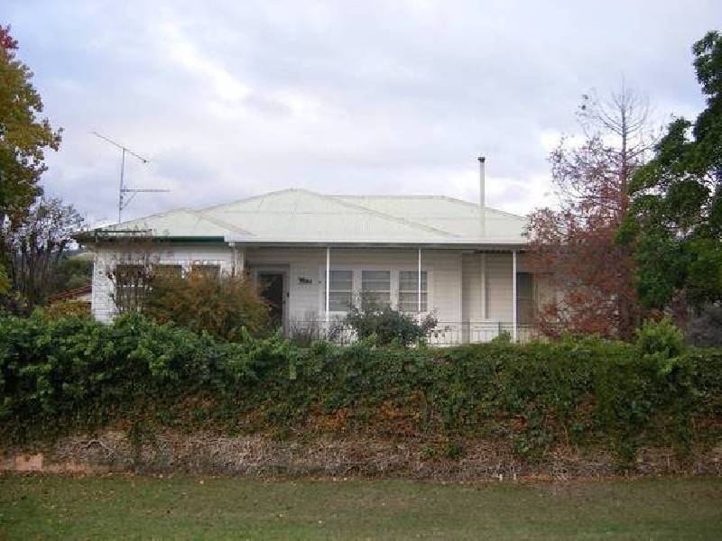 11 Cohen Street, Tamworth NSW 2340