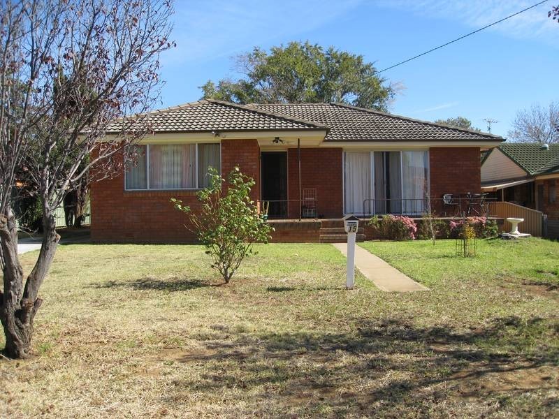 15 Aberdeen Street, Tamworth NSW 2340