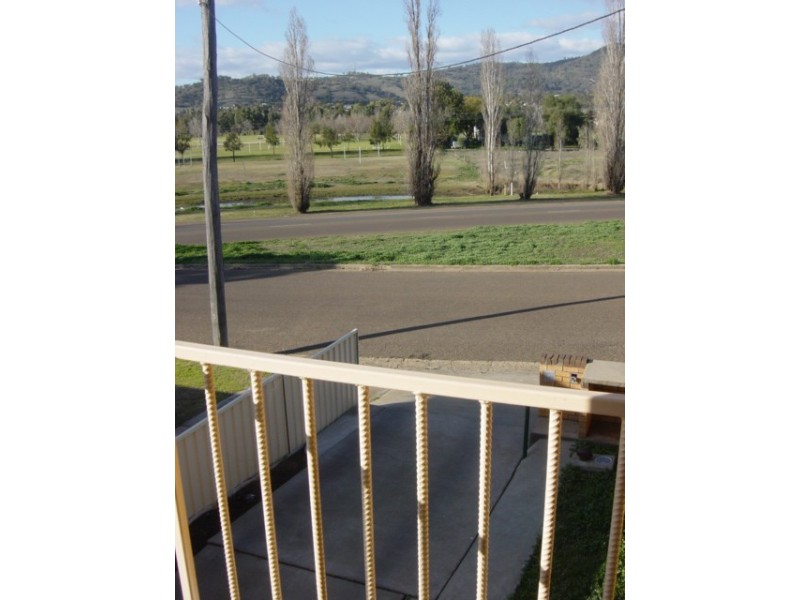4/7 Church Street, West Tamworth NSW 2340