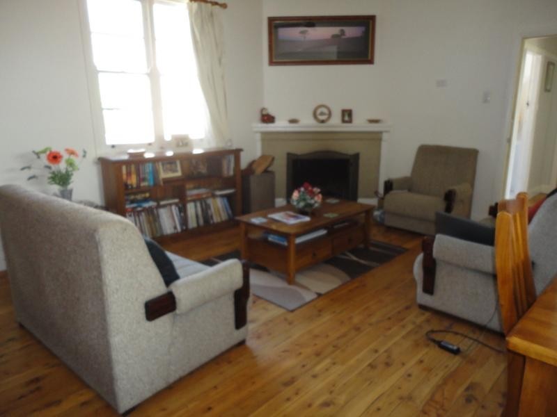 7 Hyman St North, Tamworth NSW 2340