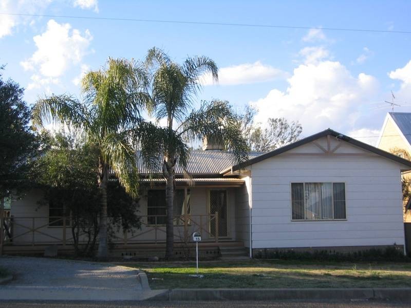 15 Chelmsford St, Kootingal NSW 2352