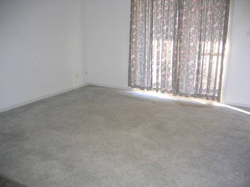 15 Chelmsford St, Kootingal NSW 2352