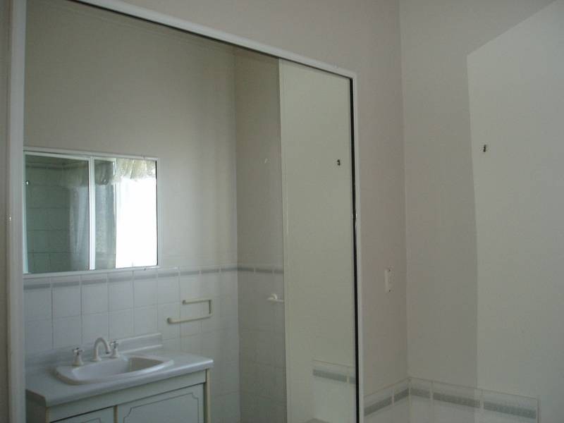 8A Pine, Kootingal NSW 2352