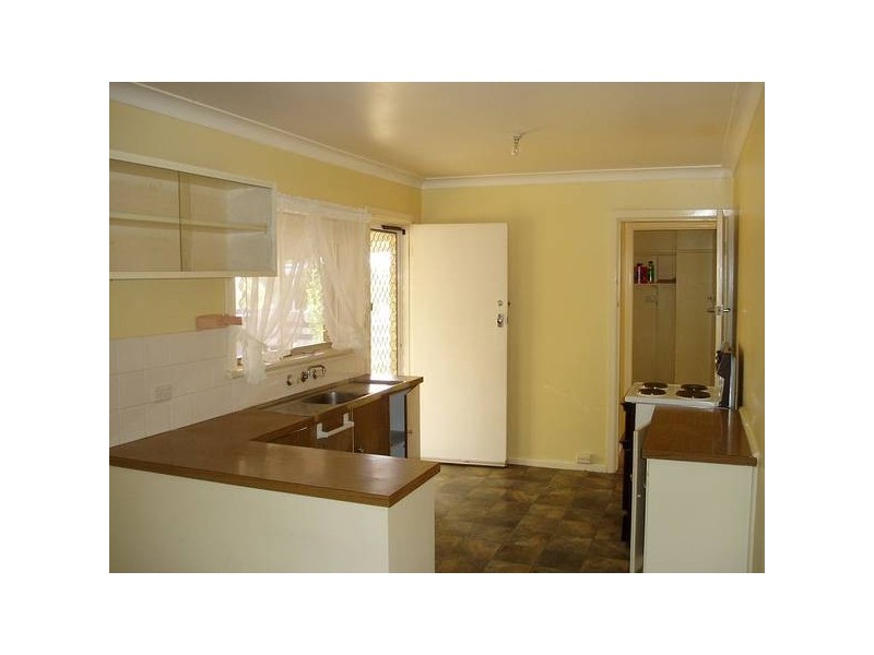 Arinya Street, Tamworth NSW 2340