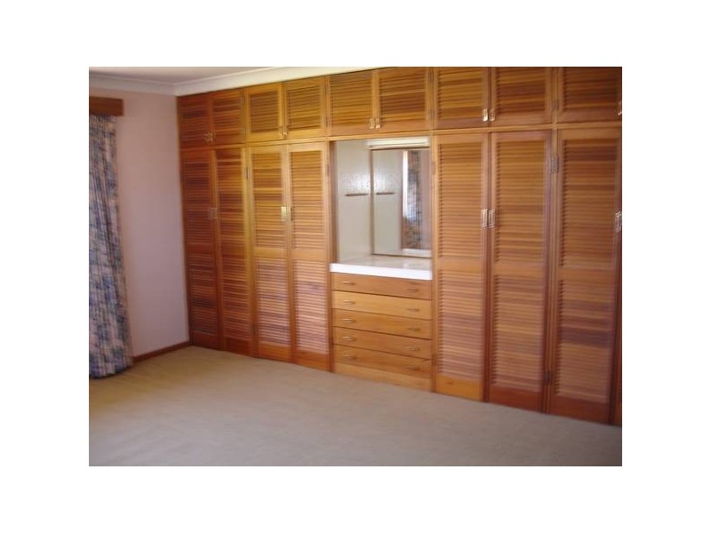 9 Yarmouth Parade, Tamworth NSW 2340