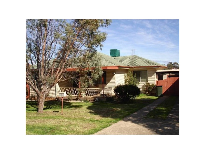 43 Mack Street, Tamworth NSW 2340
