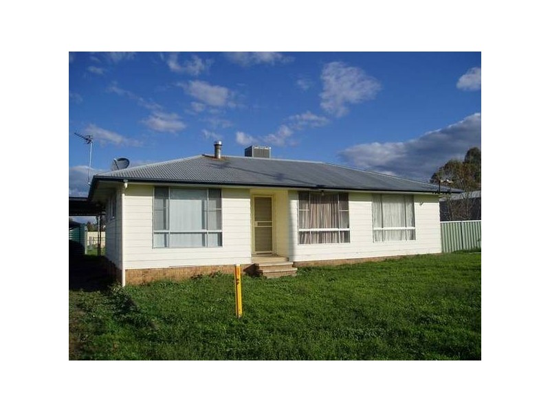 30 Duke Street, Quirindi NSW 2343