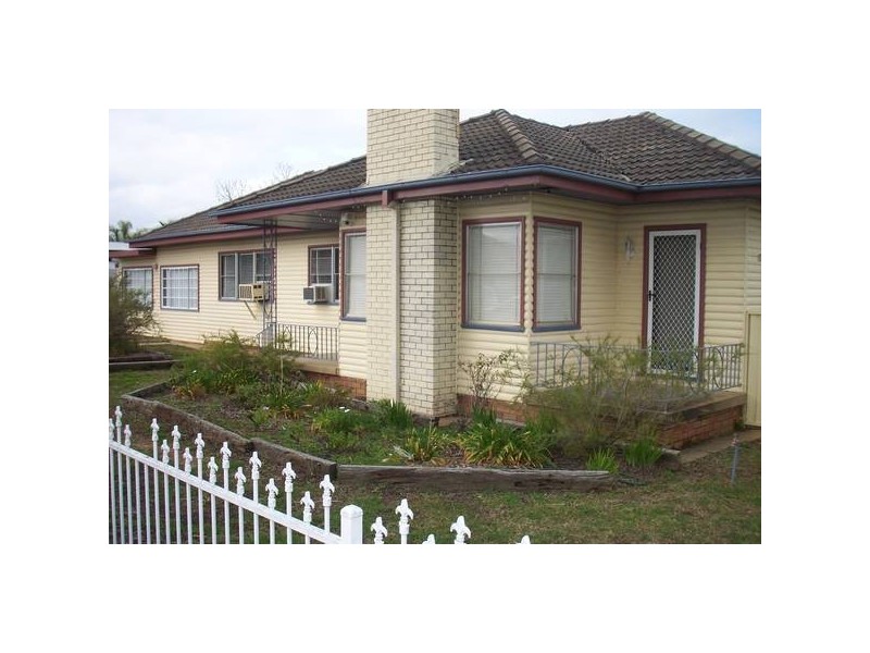 17 Petra Avenue, Tamworth NSW 2340