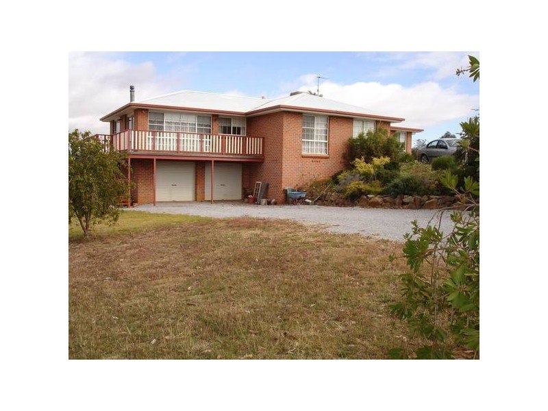 32 Amy Cresent, Loomberah NSW 2340