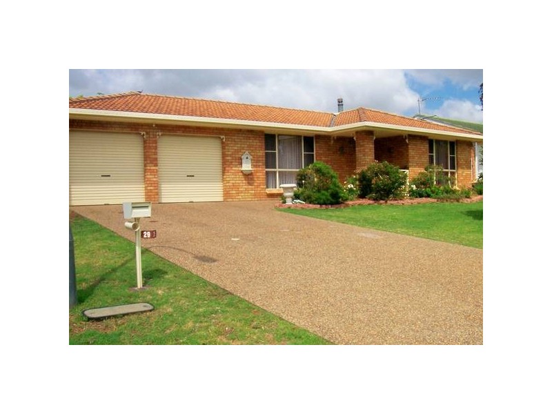 29 Windhover Crescent, Tamworth NSW 2340