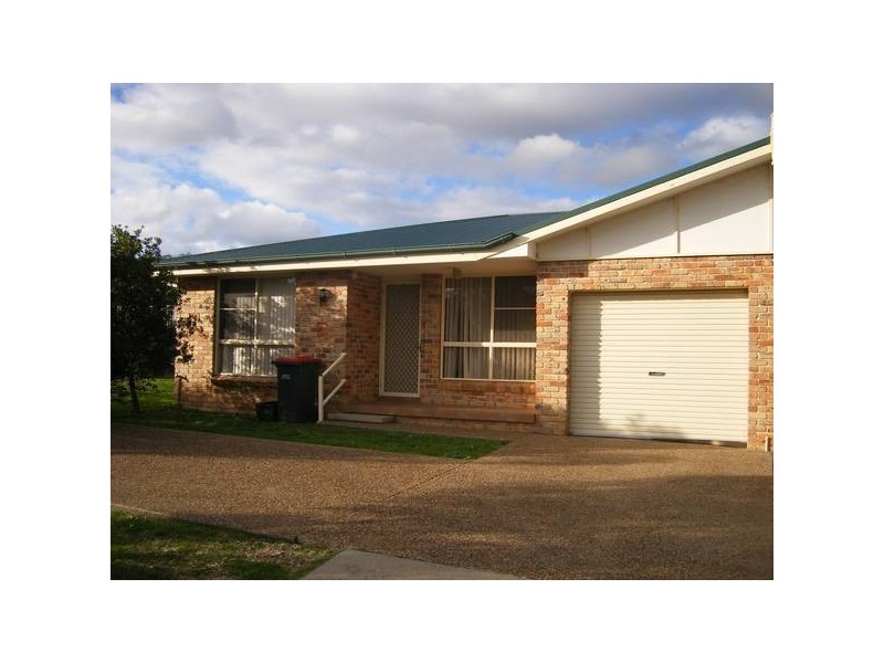 1/12 Curlew Crs, Oxley Vale NSW 2340
