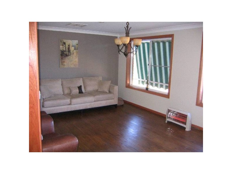 13 GLEN GARVIN DR, Oxley Vale NSW 2340