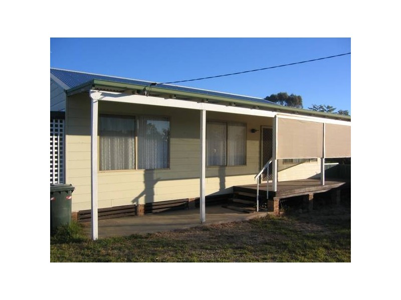 11 Kurura Street, Werris Creek NSW 2341