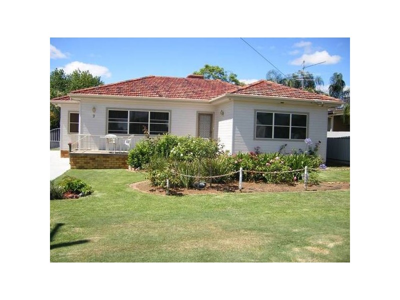9 Cambridge Street, Tamworth NSW 2340