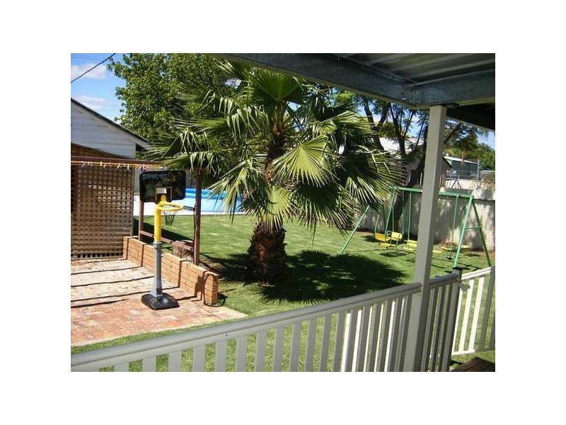 9 Cambridge Street, Tamworth NSW 2340